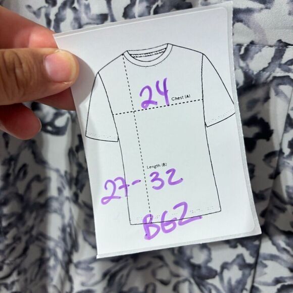 Victor Alfaro Blouse Top Collared Short Sleeve High low Shirt Gray M Floral - Picture 10 of 10